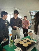 Fotogalerie DofE Pancake Day: Sladká angličtina v naší škole, foto č. 6